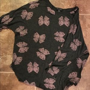 Cute grey with bows long sleeve shirt